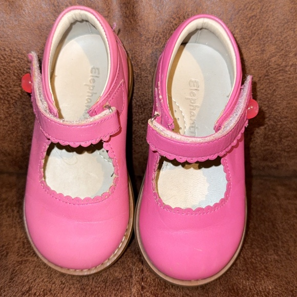 Elephantito Mary Jane Shoes - Picture 4 of 6